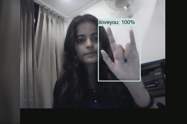 Студентка из Индии разрабатывает ИИ для перевода языка жестов