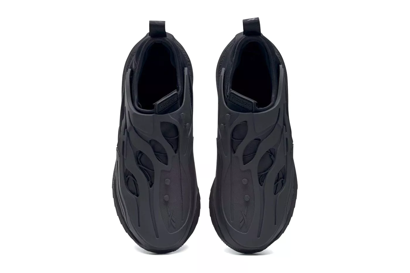 Что нового в гибридной модели кроссовок Reebok Floatride Energy Argus X Core Black?