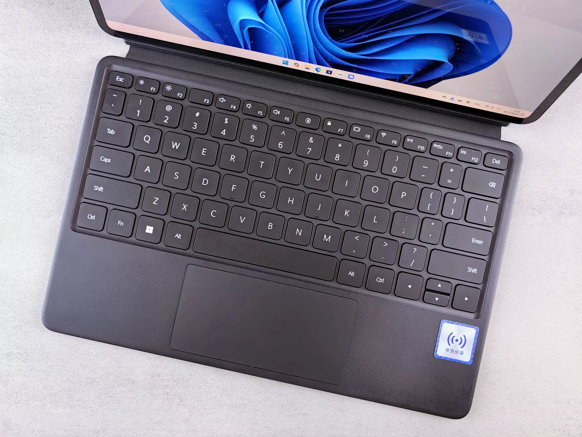 Обзор ноутбука-трансформера HUAWEI MateBook E (DRR-W76)