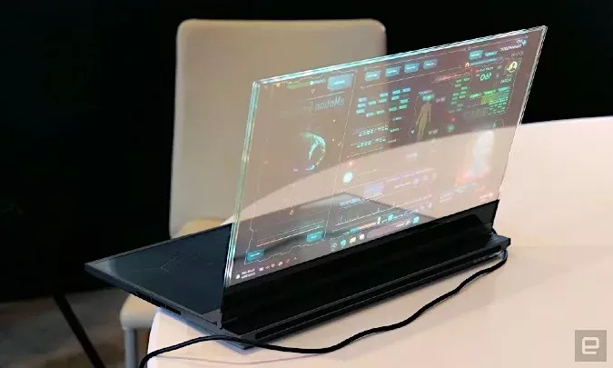 Lenovo показывает прозрачный ноутбук